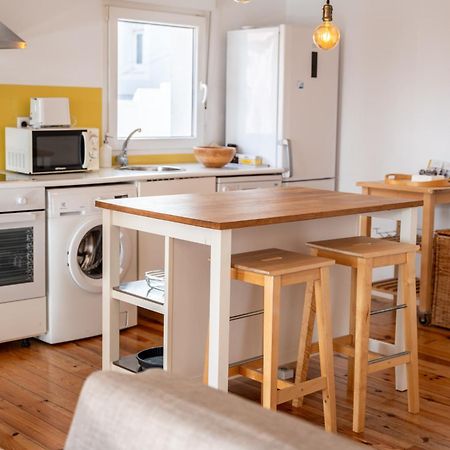 Warm And Inviting, Central Location By Urbanhosting 桑坦德 外观 照片